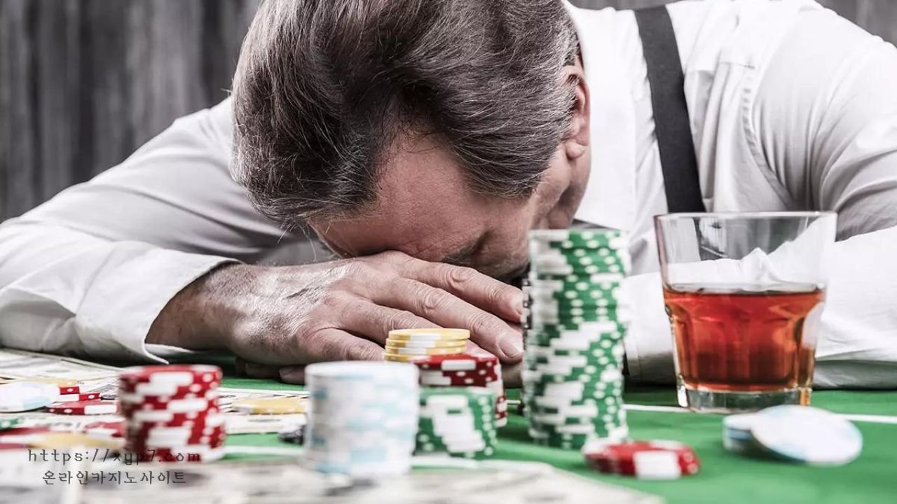 Read more about the article The Symptoms Of Compulsive Gambling